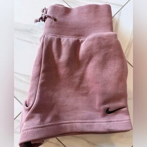 Nike Phoenix High Waisted Fleece lined Shorts. Women’s Small. Light Mauve
